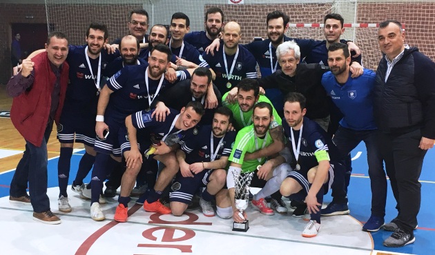 Θριαμβευτής ο Δούκας!