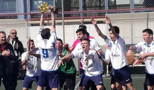 Βάφτηκαν "μπλε" Κ18 και Κ16